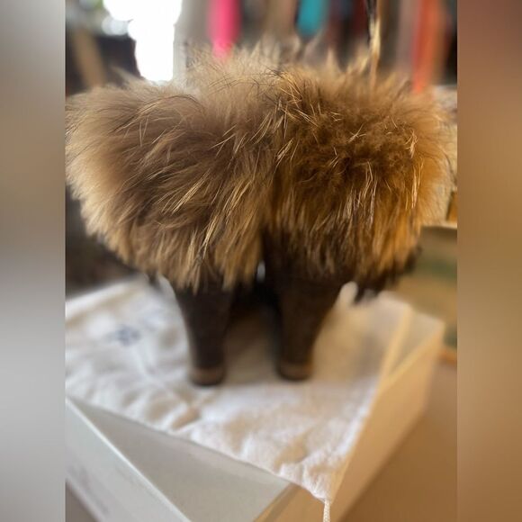 Moncler Charlotte Suede Wedge Boots with Fur Trim (Size 37) NWT Box and dustbag. - Picture 3 of 8